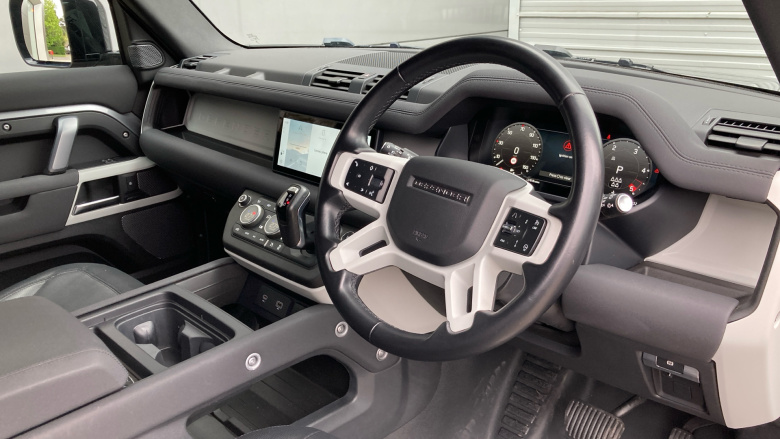 Land Rover Defender 3.0 D300 X-Dynamic SE 110 5dr Auto [7 Seat] Diesel Estate